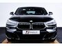 BMW X2 sDrive20i Executive M Sport - Cruise Control - Elektrischep achterklep - Elektrisch verwarmde voorstoelen - Koplampsproeiers - PDC voor/achter - Navigatiesysteem -