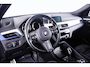 BMW X2 sDrive20i Executive M Sport - Cruise Control - Elektrischep achterklep - Elektrisch verwarmde voorstoelen - Koplampsproeiers - PDC voor/achter - Navigatiesysteem -