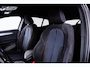 BMW X2 sDrive20i Executive M Sport - Cruise Control - Elektrischep achterklep - Elektrisch verwarmde voorstoelen - Koplampsproeiers - PDC voor/achter - Navigatiesysteem -