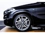 BMW X2 sDrive20i Executive M Sport - Cruise Control - Elektrischep achterklep - Elektrisch verwarmde voorstoelen - Koplampsproeiers - PDC voor/achter - Navigatiesysteem -