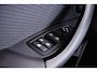BMW X2 sDrive20i Executive M Sport - Cruise Control - Elektrischep achterklep - Elektrisch verwarmde voorstoelen - Koplampsproeiers - PDC voor/achter - Navigatiesysteem -