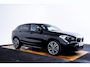 BMW X2 sDrive20i Executive M Sport - Cruise Control - Elektrischep achterklep - Elektrisch verwarmde voorstoelen - Koplampsproeiers - PDC voor/achter - Navigatiesysteem -