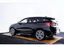 BMW X2 sDrive20i Executive M Sport - Cruise Control - Elektrischep achterklep - Elektrisch verwarmde voorstoelen - Koplampsproeiers - PDC voor/achter - Navigatiesysteem -
