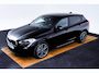 BMW X2 sDrive20i Executive M Sport - Cruise Control - Elektrischep achterklep - Elektrisch verwarmde voorstoelen - Koplampsproeiers - PDC voor/achter - Navigatiesysteem -