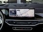 BMW X5 xDrive50e | DRAVITGRAU | ACHTERAS BESTURING | PANORAMADAK | TREKHAAK | SOFTCLOSE | STOELVENTILATIE | STOELVERWARMING | HARMAN KARDON | INTEGRAL ACTIVE STEERING | STOELMASSAGE | MEMORY | NL AUTO |
