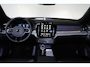 Volvo XC90 T8 Recharge AWD Ultra Black Ed. Exec. - Luchtvering - Panorama/schuifdak - IntelliSafe Assist & Surround - 360º Camera - Bowers & Wilkins audio - Adaptieve LED koplampen - Verwarmde voorstoelen, stuur & achterbank - Parkeersensoren voor & achter - Elektr. bedienb. voorstoelen met geheugen - Geventileerde voorstoelen - Head up display - Draadloze tel. lader - Extra getint glas - 22' LMV