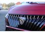 Peugeot 408 1.6 240PK PLUG-IN HYBRID GT EXCLUSIVE | ACTIERADIUS ELEK. WLTP 81-85KM | PANORAMA SCHUIF/KANTEL DAK | ELEKTRISCH VERSTELBARE VOORSTOELEN MET MASSAGE FUNCTIE | VOORSTOELEN VERWARMBAAR | STUUR VERWARMING | SFEER VERLICHTING | 20" LICHTMETALEN VELGEN "MONOLITHE" | ELEKTRISCH BEDIENBARE ACHTERKLEP | LED MATRIX KOPLAMPEN | 360° CAMERA | PARKEERSENSOREN VOOR + ACHTER | DRAADLOZE TELEFOONLADER | DRAADLOZE APPLE CARPLAY/ANDROID AUTO | NAVIGATIE | DODEHOEK DETECTIE | ADAPTIVE CRUISE CONTROL | LEDEREN BEKLEDING | FOCAL PREMIUM AUDIO SYSTEM | NAVIGATIE | DRAADLOZE TELEFOONLADER | 7,4 KW ONBOARD CHARGER | ANTIDIEFSTAL ALARM |