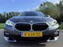 BMW 2-serie Gran Coupé 218i High Executive Automaat / 1e Eigenaar / Camera / Leder / Stoelverwarming / Navi / 17" Velgen / LED /