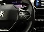 Peugeot 2008 1.2 PureTech Allure Pack | Virtual | Camera | Cruise | Trekhaak | Carplay | Navi | Parkeersens. | NAP