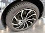 Volkswagen Golf 1.0 TSI Life 110PK | Digital Cockpit | Climate Control | Multimedia | Slechts 59.075 KM
