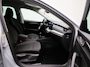Skoda Octavia Combi 1.0 TSI Business Edition Apple Carplay / Android Auto | Trekhaak | Cruise Control | Airco (automatisch) | Parkeersensoren Voor en Achter | Navigatiesysteem | Lichtmetalen velgen 16” |