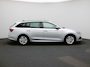 Skoda Octavia Combi 1.0 TSI Business Edition Apple Carplay / Android Auto | Trekhaak | Cruise Control | Airco (automatisch) | Parkeersensoren Voor en Achter | Navigatiesysteem | Lichtmetalen velgen 16” |