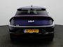 Kia EV6 Plus 77.4 kWh | Voorstoelen Verwarmd/Gekoeld | Trekhaak | Achterbank Verwarmd | Warmtepomp | Adaptieve Cruise Control | Sfeerverlichting | Apple Carplay/Android Auto | Kunstlederen Bekleding |