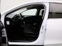 Ford Focus 1.0 EcoBoost Hybrid Titanium | Parkeersensor voor/achter | Navigatie full map | Apple CarPlay/Android Auto | Airco automatisch | Cruise control | Extra getint glas | Lichtmetalen velgen |
