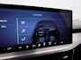 Ford Focus 1.0 EcoBoost Hybrid Titanium | Parkeersensor voor/achter | Navigatie full map | Apple CarPlay/Android Auto | Airco automatisch | Cruise control | Extra getint glas | Lichtmetalen velgen |