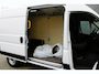 Opel Movano 2.2D 180pk S&S L2H2 3.5t | Automaat | Camera | 3-Zits | Parkeersensoren rondom | Winter & zomerset | 25.000km |
