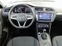 Volkswagen Tiguan 1.4 TSI eHybrid R-Line Business+ | PANORAMADAK | ADAPTIVE CRUISE | DODEHOEKDETECTIE | CAMERA | PARKEERSENSOREN V+A | ELEKTRISCHE ACHTERKLEP | NAVI | LMV 18" | APPLE CARPLAY / ANDROID AUTO |