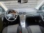 Toyota Avensis 2.0 VVTi Luna Automaat