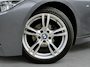 BMW 3-Serie Touring 318i M Sport | Trekhaak | Navi Pro