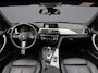 BMW 3-Serie Touring 318i M Sport | Trekhaak | Navi Pro