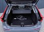 Volvo XC60 2.0 T6 Plug-in hybrid AWD Plus Dark | Incl. 12 maanden Garantie | SoH 96% | Panorama dak | Keyless entry/start | Achteruitrijcamera | Elektrische kofferbakklep | Memory stand stoelen | Adaptive cruise | Apple CarPlay/Android Auto | Climate controle | Draadloze telefoonlader | Lederen bekleding |
