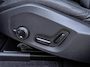 Volvo XC60 2.0 T6 Plug-in hybrid AWD Plus Dark | Incl. 12 maanden Garantie | SoH 96% | Panorama dak | Keyless entry/start | Achteruitrijcamera | Elektrische kofferbakklep | Memory stand stoelen | Adaptive cruise | Apple CarPlay/Android Auto | Climate controle | Draadloze telefoonlader | Lederen bekleding |