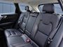 Volvo XC60 2.0 T6 Plug-in hybrid AWD Plus Dark | Incl. 12 maanden Garantie | SoH 96% | Panorama dak | Keyless entry/start | Achteruitrijcamera | Elektrische kofferbakklep | Memory stand stoelen | Adaptive cruise | Apple CarPlay/Android Auto | Climate controle | Draadloze telefoonlader | Lederen bekleding |