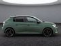Peugeot 208 1.2 PureTech Active Unieke matgroene wrap | Zwarte 17" LM velgen | Apple CarPlay | Cruise Control | Lane Assist | DAB YP