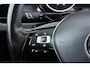 Volkswagen Touran 1.5 TSI Highline Business R 7p | Trekhaak | Panoramadak | Stoelverwarming | LED | Camera |