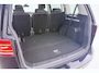 Volkswagen Touran 1.5 TSI Highline Business R 7p | Trekhaak | Panoramadak | Stoelverwarming | LED | Camera |
