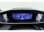 Peugeot e-208 EV GT 51 kWh 3-Fase l Full-LED l Navigatie full-map l Apple Carplay & Android Auto l Camera 360 l Adaptive Cruise Control l Climate Control l Draadloze Telefoonlader l Sfeerverlichting l Lichtmetalen Velgen