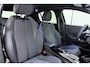 Peugeot e-208 EV GT 51 kWh 3-Fase l Full-LED l Navigatie full-map l Apple Carplay & Android Auto l Camera 360 l Adaptive Cruise Control l Climate Control l Draadloze Telefoonlader l Sfeerverlichting l Lichtmetalen Velgen
