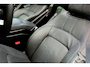 Land Rover Range Rover P400 MHEV 294kW/400pk Aut8 Vogue PANORAMADAK + ADAPT.CRUISE + MERIDIAN AUDIO + LUCHTVERING + HEAD-UP + WINDSOR LEDER + PIXEL LED + STOELVERWARMING&-VENTILATIE + 360 CAMERA + BLIND SPOT + HOMELINK + PARKASSIST + 22" LM-VELGEN!!