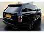 Land Rover Range Rover P400 MHEV 294kW/400pk Aut8 Vogue PANORAMADAK + ADAPT.CRUISE + MERIDIAN AUDIO + LUCHTVERING + HEAD-UP + WINDSOR LEDER + PIXEL LED + STOELVERWARMING&-VENTILATIE + 360 CAMERA + BLIND SPOT + HOMELINK + PARKASSIST + 22" LM-VELGEN!!