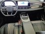 Omoda 5 EV Premium 61 kWh Luxe uitvoering met Schuif Kanteldak | Camera's | Two Tone | 7 jaar fabrieksgarantie | Stuur en Stoelverwarming & Stoelventilatie | Ex demonstratie auto Wittebrug Zoetermeer |