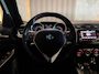 Alfa Romeo Giulietta 1.4 T Sprint Automaat F1 Xenon Cruise Clima PDC