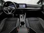 Volkswagen Golf 1.5 eTSI R-Line Business+ 150Pk Automaat (2X R-LINE, APPLE CARPLAY, STUUR/STOELVERWARMING, CAMERA, KUIPSTOELEN, GETINT GLAS, TREKHAAK, KEYLESS, NIEUWSTAAT)