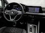 Volkswagen Golf 1.5 eTSI R-Line Business+ 150Pk Automaat (2X R-LINE, APPLE CARPLAY, STUUR/STOELVERWARMING, CAMERA, KUIPSTOELEN, GETINT GLAS, TREKHAAK, KEYLESS, NIEUWSTAAT)