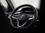 Volkswagen T-Roc 1.5 TSI Life Sport 150Pk Automaat (APPLE CARPLAY, GROOT NAVI, CAMERA, STOELVERWARMING, SPORTSTOELEN, GETINT GLAS, TREKHAAK, NIEUWSTAAT)