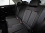 Volkswagen T-Roc 1.5 TSI Life Sport 150Pk Automaat (APPLE CARPLAY, GROOT NAVI, CAMERA, STOELVERWARMING, SPORTSTOELEN, GETINT GLAS, TREKHAAK, NIEUWSTAAT)