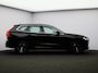 Volvo XC60 2.0 B5 Momentum Exclusive / Panoramadak / Head-up Display / Harman Kardon / 360 Camera / Leder / Adaptive Cruise / Stoel+Stuurverwarming /