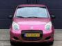 Suzuki Alto 1.0 Comfort Plus - APK TM 09-11-2027 - 2E EIGENAAR - ROZE METALLIC - AIRCO - EL. RAMEN - CPV - RADIO/CD - BLUETOOTH - STUURBEKRACHTIGING - AIRBAGS - NAP - NL AUTO -