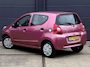 Suzuki Alto 1.0 Comfort Plus - APK TM 09-11-2027 - 2E EIGENAAR - ROZE METALLIC - AIRCO - EL. RAMEN - CPV - RADIO/CD - BLUETOOTH - STUURBEKRACHTIGING - AIRBAGS - NAP - NL AUTO -