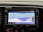 Mitsubishi Outlander 2.0 PHEV Instyle | Origineel NL | Panoramadak | Trekhaak | Camera | Stoelverwarming | Elek. Kofferklep |