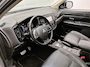 Mitsubishi Outlander 2.0 PHEV Instyle | Origineel NL | Panoramadak | Trekhaak | Camera | Stoelverwarming | Elek. Kofferklep |
