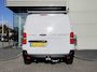 Peugeot e-Expert EV L2 50 kWh Stuurverwarming | Parkeercamera | Imperiaal | Trekhaak | 2 zits | Adaptive cruise control | Schuifdeur links