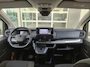 Peugeot e-Expert EV L2 50 kWh Stuurverwarming | Parkeercamera | Imperiaal | Trekhaak | 2 zits | Adaptive cruise control | Schuifdeur links
