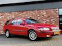 Volvo V70 2.4 Comfort 5-Cil Trekhaak Stoelverw Cruise Orig.NL NW APK!