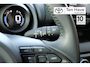 Toyota Yaris 1.5 VVT-i TeamNL Handgeschakeld | Apple Carplay & Android Auto | Smart Entry met startknop | 16” lichtmetalen velgen ‘machined’ | 7” digital dashboard ‘binocular’ | Portierinleg ‘felt’ | Ramen, elek