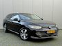 Volkswagen Passat Variant 1.5 eHybrid EINDEJAARSAANBIEDING Massagestoelen Life Trekhaak Camera Carplay Fabrieksgarantie